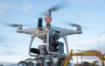 Klau地理学在没有地面控制点的情况下发布DJI Phantom4Pro进行测量